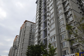 北京海淀區(qū)地下室某試點(diǎn)改造成“智能倉儲”